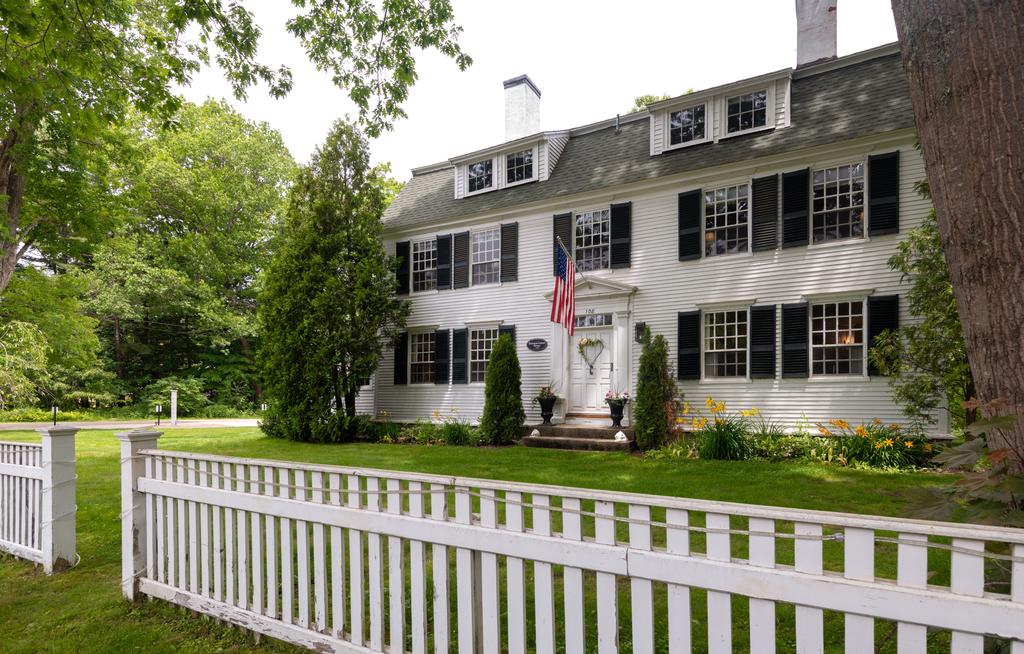 Waldo Emerson Inn, Kennebunk, Maine, United States joins HotelSwaps ...